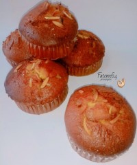 کاپ کیک هویج وبادام