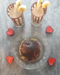 عصرونه امروزمون. (پنکیک با شیرموز)