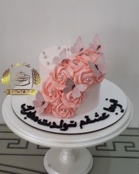 کیک خامه ای دخترانه