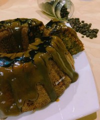 کیک قهوه با سس قهوه