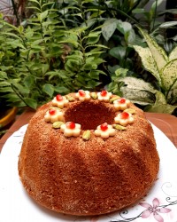 کیک گلاب و زعفران