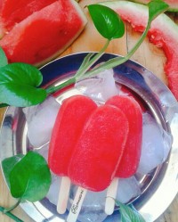 بستنی یخی هندوانه ای