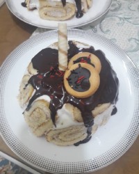 شارلوت بستنی