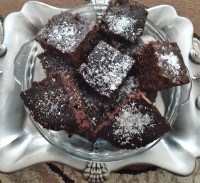 کیک شکلاتی با مغز بادام