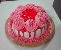 کیک باروکش خامه و بریلو