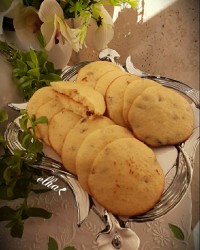 شیرینی کشمشی نرم بازاری