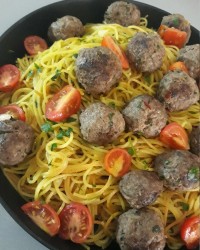 اسپاگتی با کوفته قلقلی پنیری