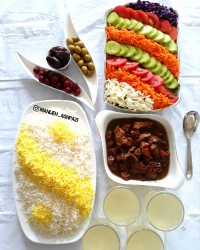 خورشت آلو با گوشت