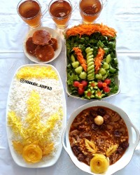 خورش قیمه آلو بخارا