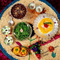 فسنجون با مرغ ریش ریش