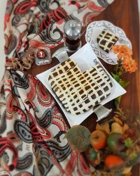 کیک شکلاتی پنیری (یورقان کیک)