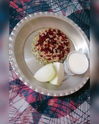 باقالی پلو با گوشت چرخکرده و زرشک