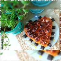 نان رول سیب و دارچین