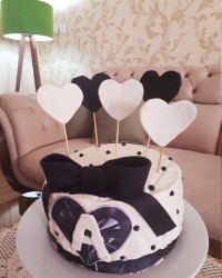 کیک تولد با فوندانت