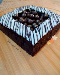 کیک کاکائویی با روکش شکلات