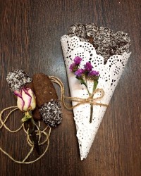 قرابیه نارگیلی شکلاتی