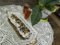 رولت با کیک آماده