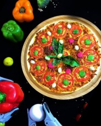 بفرمائید پیتزا