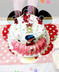 کیک دختر کفشدوزکی