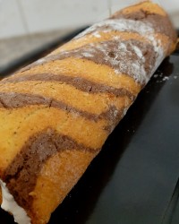 رولت خامه ای دو رنگ