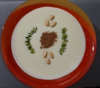 فرنی با آرد برنج . جای تمام همراهان عزیزم خالی