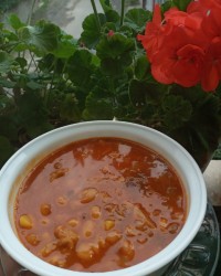 لوبیا پخته با آب قلم خیلی خوشمزه میشه دوستان حتما امتحان کنید