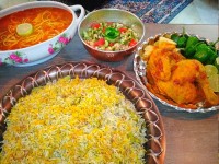 باقالی پلو با مرغ، سالاد شیرازی، سوپ رشته