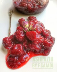 مربا توت فرنگی