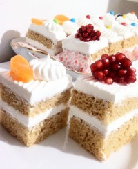 کیک برشی خامه ای