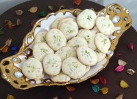 شیرینی پفکی گردویی قرار پاپیونی با مصی جون