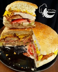 برگر مرغ ویژه خانواده