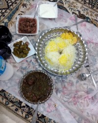 قرمه سبزی غذایی که دوسش دارم