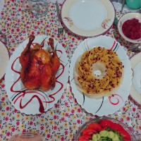 زرشک پلو با مرغ شکم پر