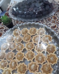 خیرات حلوا و خرما