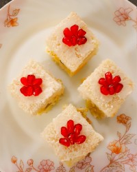 فینگر فود با تزئین انار