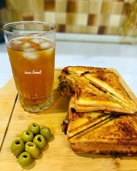 اسنک گوشت وقارچ