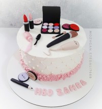 کیک خامه ایی لوازم آرایش