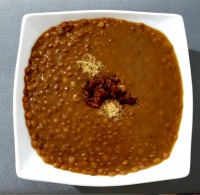 عدسی . همراه با پیازداغ و پودر گلپر . جای شما خالی