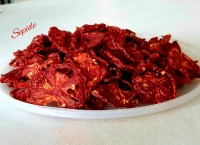 گوجه خشک و پودر گوجه