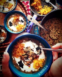 آش رشته قرارپاپیونی