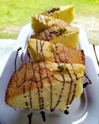 «کیک هل ،گلاب و زعفران»