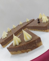 چیز کیک شکلات فندقی