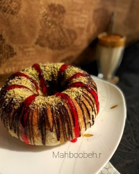 کیک قابلمه ایی و قهوه دلگونا