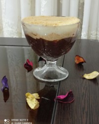 دسر بیسکوییتی شکلاتی و وانیلی