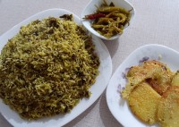 شویدپلوبا تن ماهی و ته دیگ سیب زمینی کنجدی