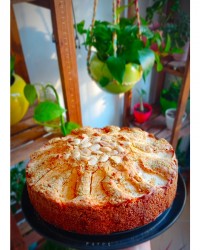 کیک سیب و دارچین