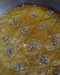 کیک باقلوایی