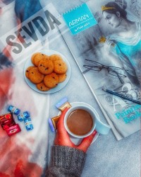 کوکی ساده با تزئین شکلات چیپسی پست تقدیمی