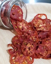 گوجه فرنگی خشک شده