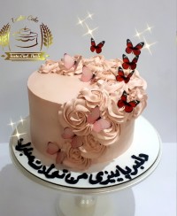 کیک خامه ای جذاب